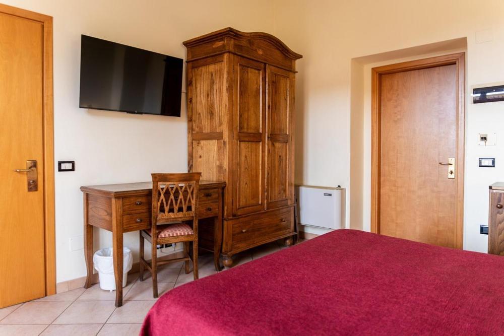 Hotel Rossi Manciano Zewnętrze zdjęcie
