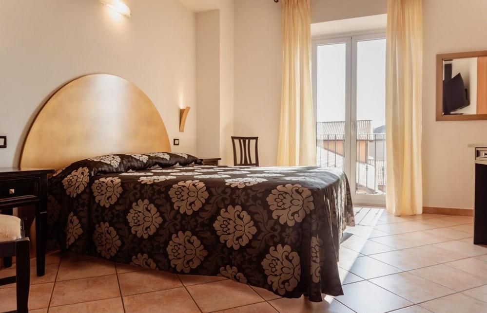 Hotel Rossi Manciano Zewnętrze zdjęcie