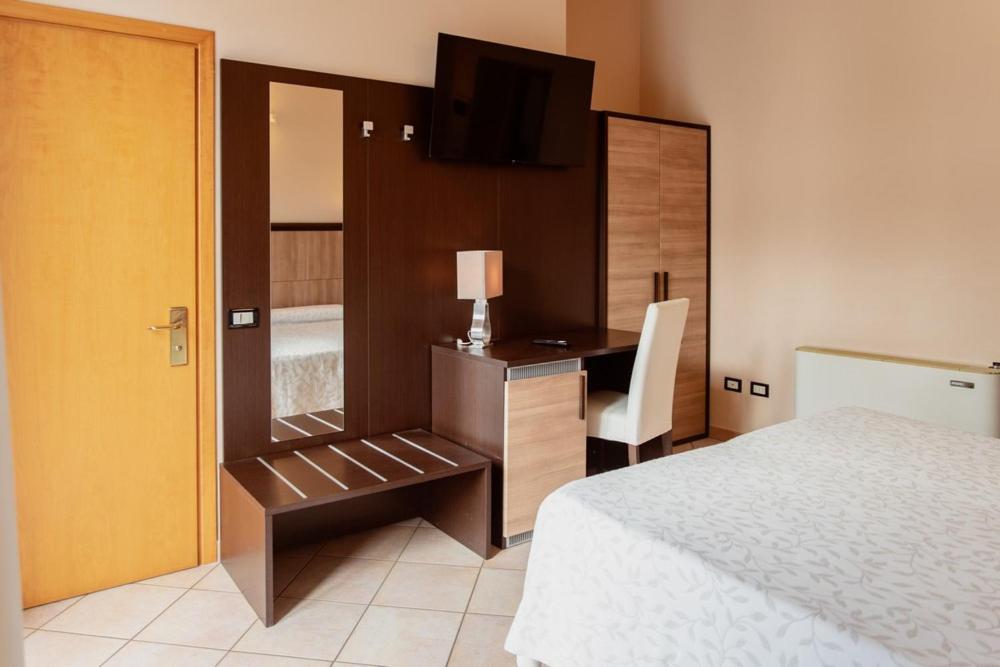 Hotel Rossi Manciano Zewnętrze zdjęcie