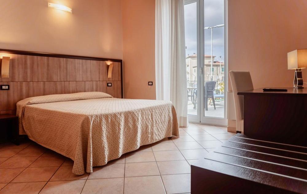 Hotel Rossi Manciano Zewnętrze zdjęcie