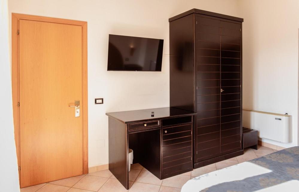 Hotel Rossi Manciano Zewnętrze zdjęcie