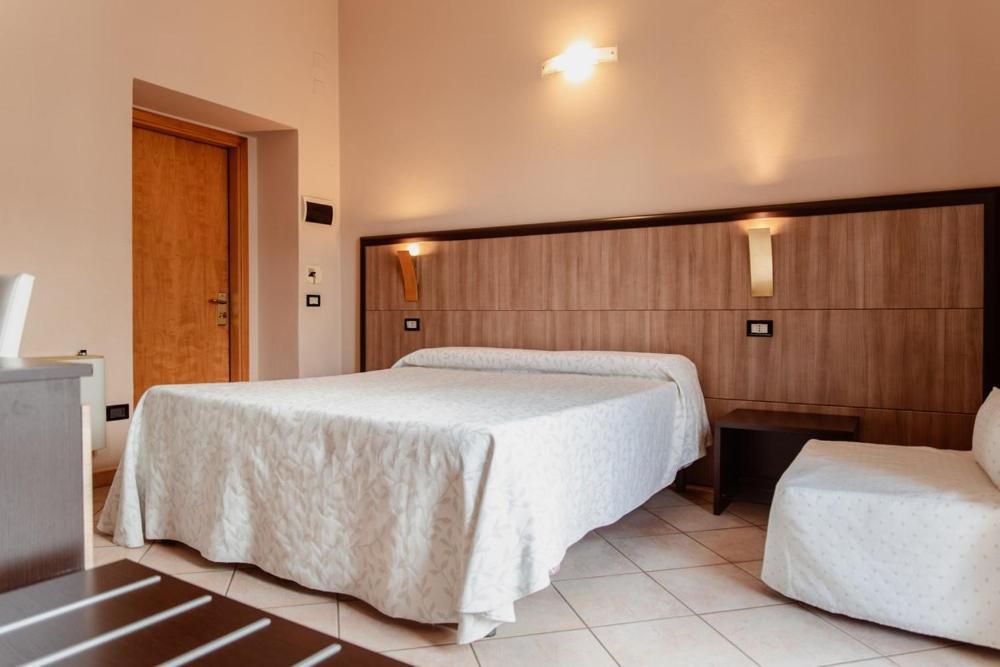 Hotel Rossi Manciano Zewnętrze zdjęcie