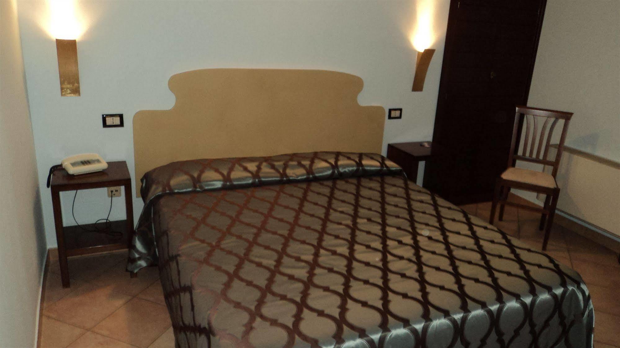 Hotel Rossi Manciano Zewnętrze zdjęcie