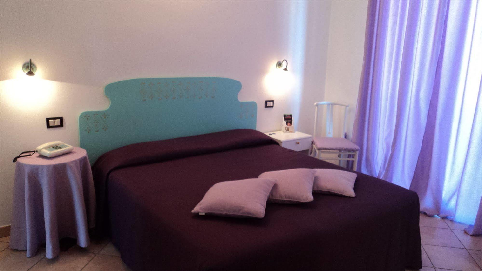 Hotel Rossi Manciano Zewnętrze zdjęcie